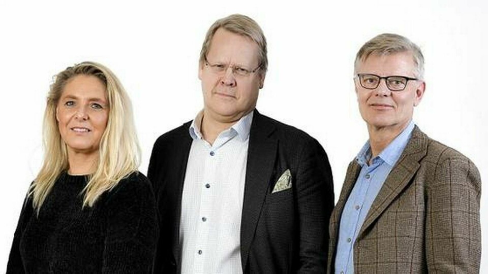 Lag & Avtals experter på arbetsrätt är Pia Attoff, advokat vid Attoff Law, Lars Bäckström, arbetsrättsjurist vid Almega, och Dan Holke, vd på LO-TCO Rättsskydd. Foto: Pontus Lundahl / TT-Bild