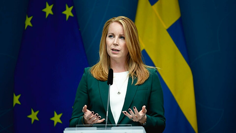 Annie Lööf hävdar att regeringen måste gå vidare med utredningen om förändringar i lagen om anställningsskydd i dess nuvarande form om inte parterna kommer överens. Foto: Pontus Lundahl/TT