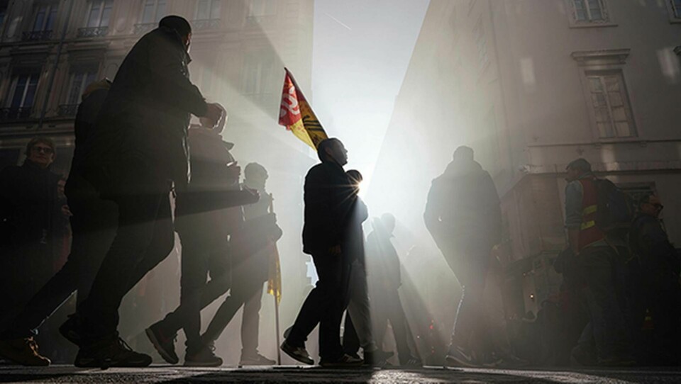 Demonstranter tågade i Lyon och många andra städer i Frankrike. Foto: Laurent Cipriani / TT