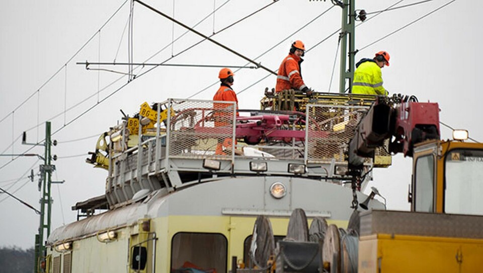 Seko är överens med Almega Tjänsteförbunden om ett nytt avtal som löser frågan om löner till inhyrd personal inom järnvägsunderhållet. Foto: TT-Bild