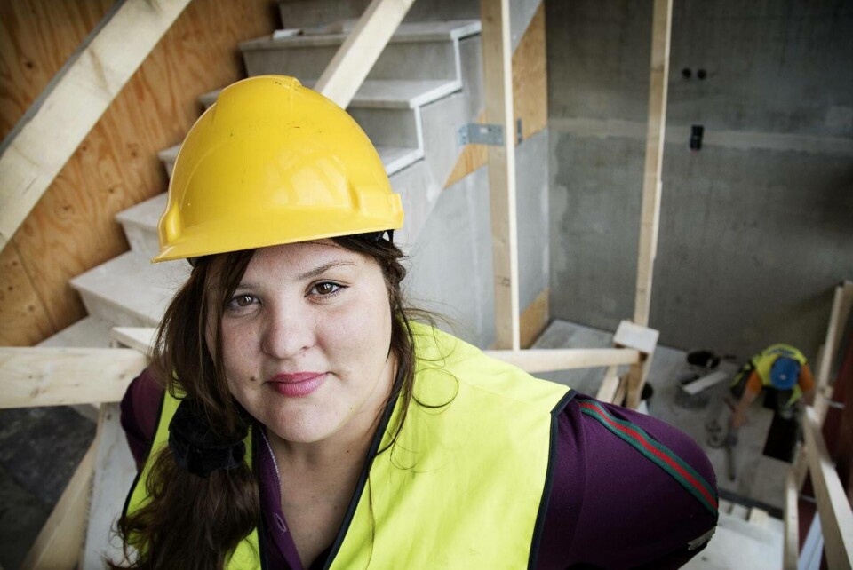Rada Brylevich från Vitryssland har arbetat målmedvetet för att få arbetstillstånd och medborgarskap i Sverige. Hon arbetade tidigare som städerska men driver numera ett företag i byggbranschen. Foto: Jörgen Appelgren