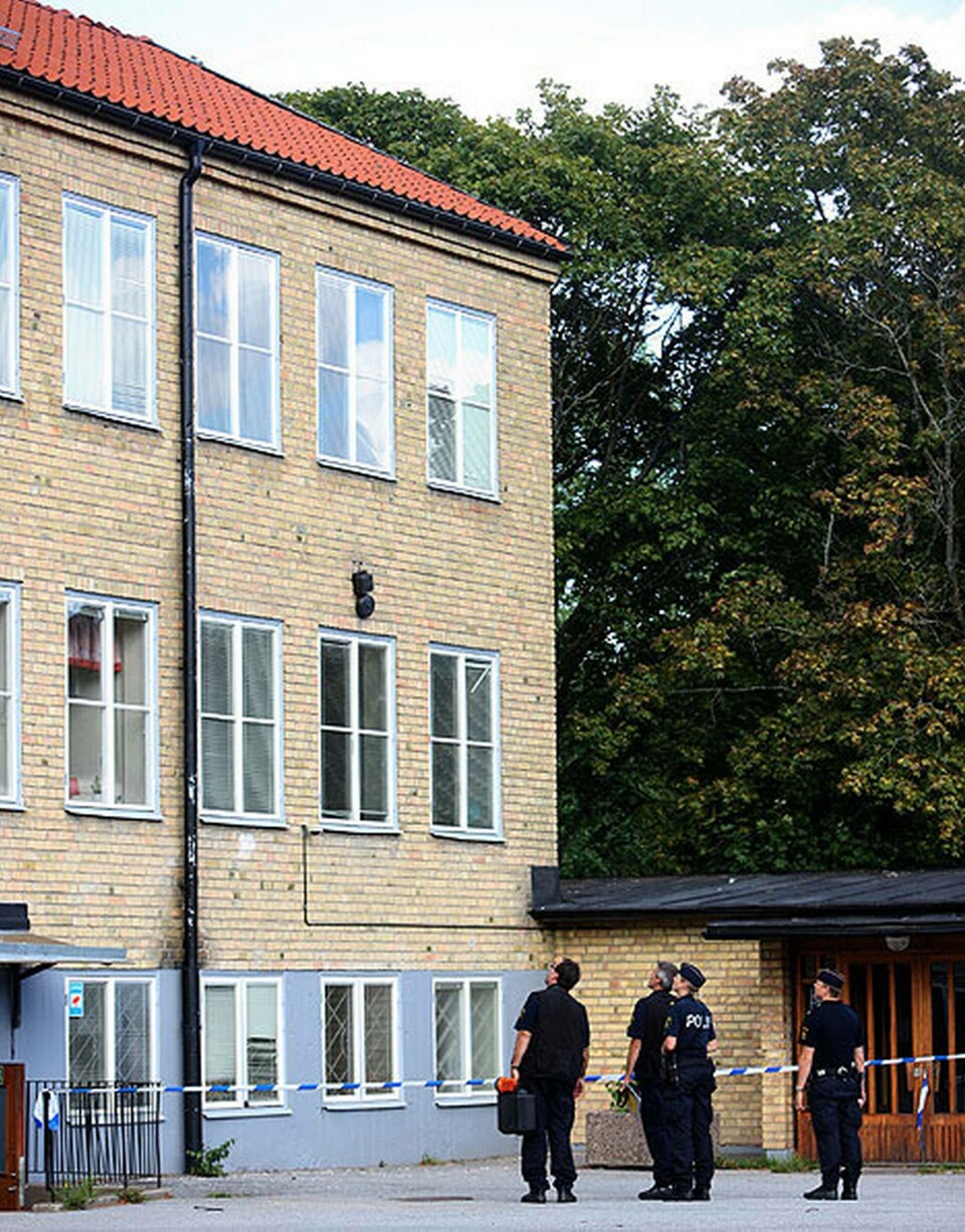 De tre barnens fall ut genom ett fönster på Aspnässkolan var varken lärarens eller rektorns fel, beslutar Svea hovrätt. Foto: Scanpix