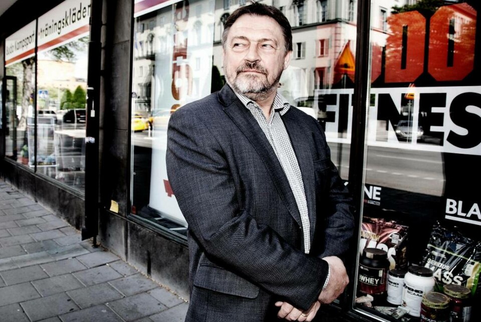Handels avtalssekreterare Per Bardh är negativt inställd till att organiserar F-skattare som till exempel egenföretagande frisörer.