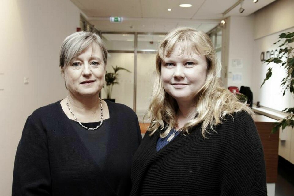 Lag & Avtals reporter Lena Gunnars ställer Inga-Kari Fryklund, förbundsdirektör på Vårdföretagarna, mot väggen. Foto: Jörgen Appelgren